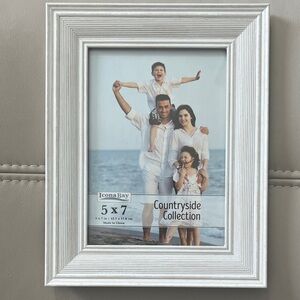White Photo Frame - Countryside Collection - Set of 6